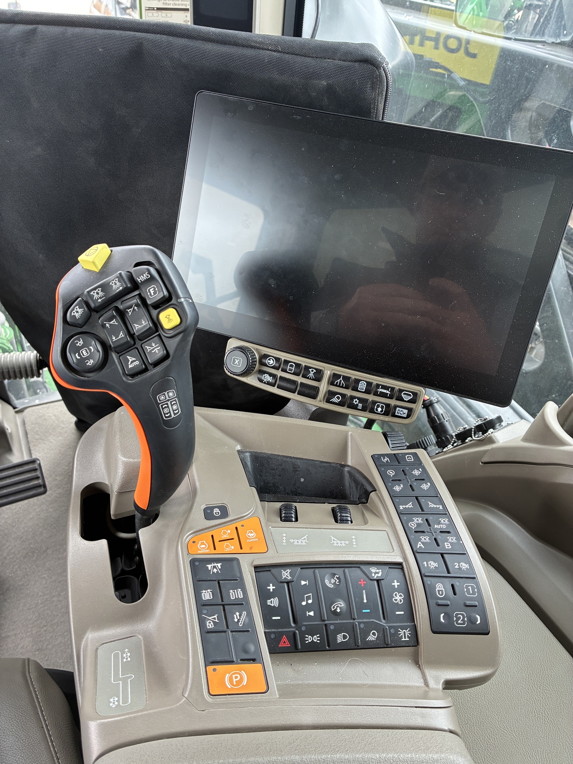  2024 John Deere 616R at LandMark in Holdrege, NE