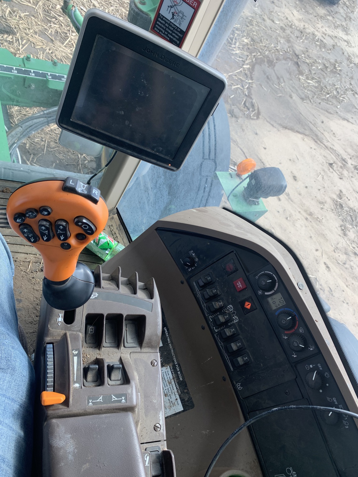  2013 John Deere 4830 at LandMark in Arapahoe, NE