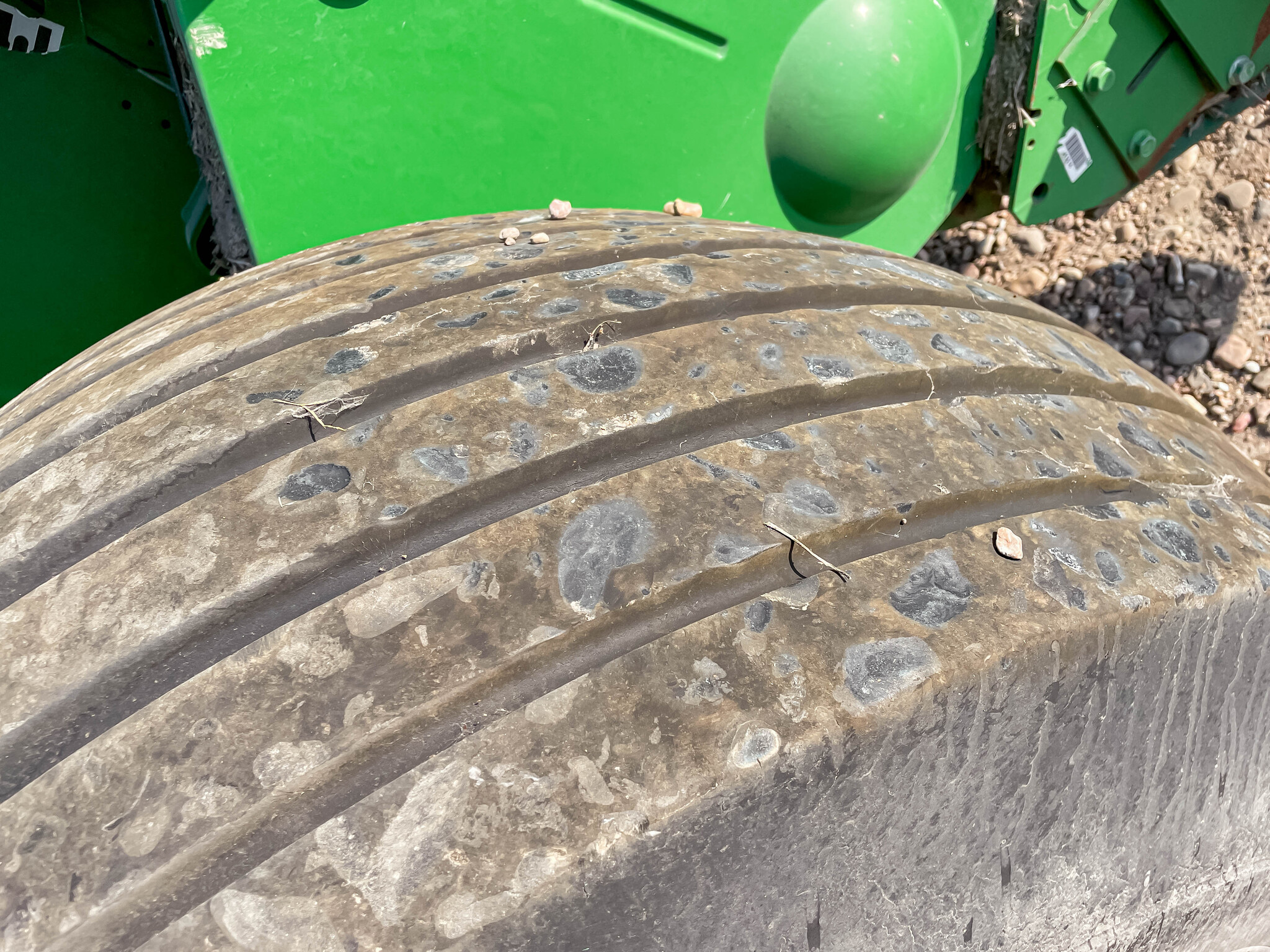  2023 John Deere 560R at LandMark in Minden, NE