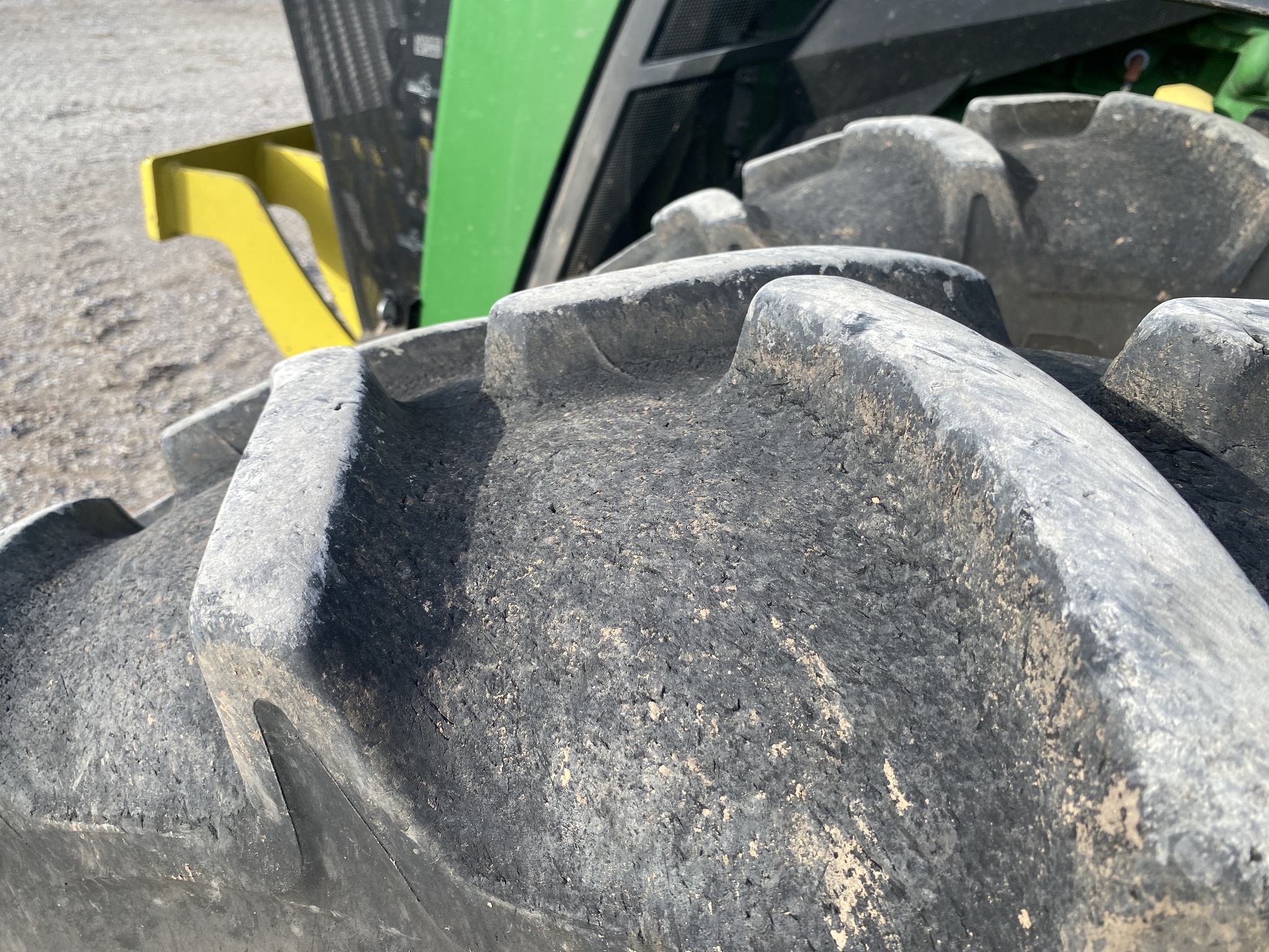  2024 John Deere 8R 370 at LandMark in Hastings, NE