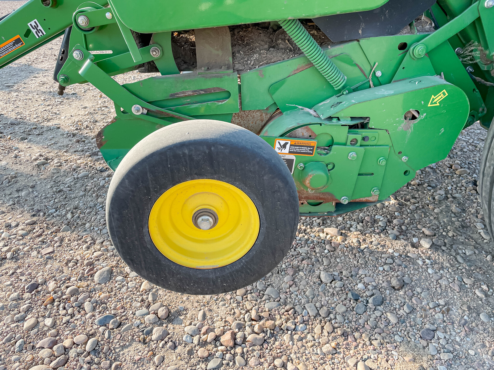  2022 John Deere 560R at LandMark in Minden, NE