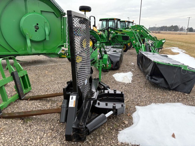 On Lot 2020 Miscellaneous GMTT400 at Tri County Equipment Caro, MI