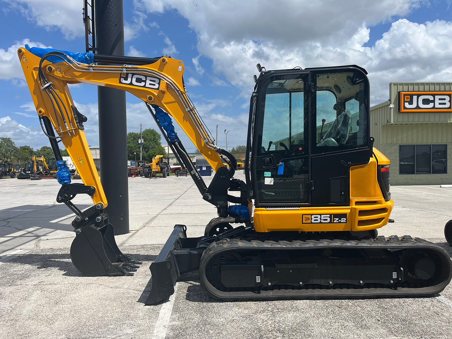 New 2025 JCB 85Z-2 at Briggs Equipment in Tampa, FL (JCB)