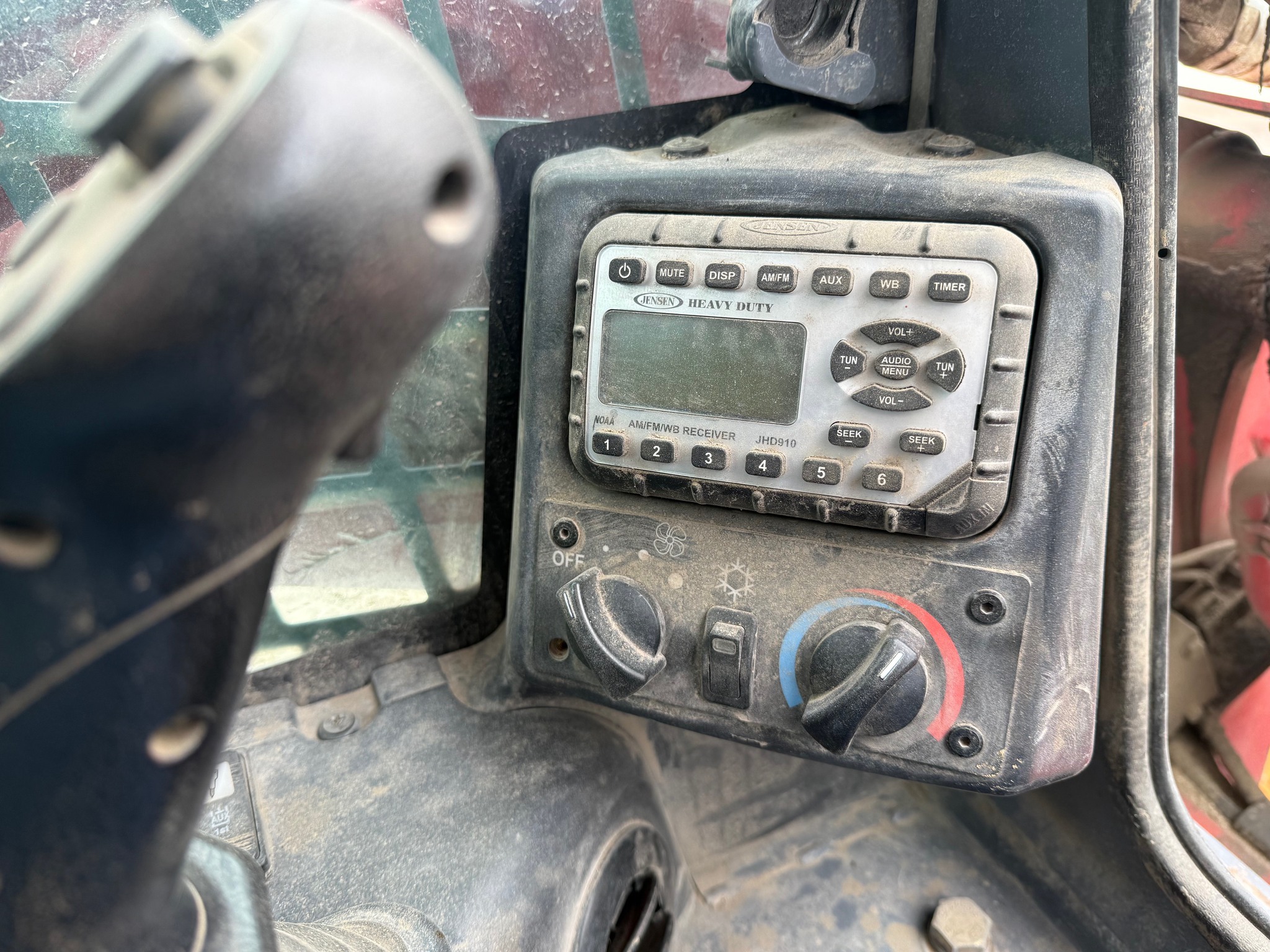  2018 Takeuchi TL12V-2 at LandMark in Beatrice, NE