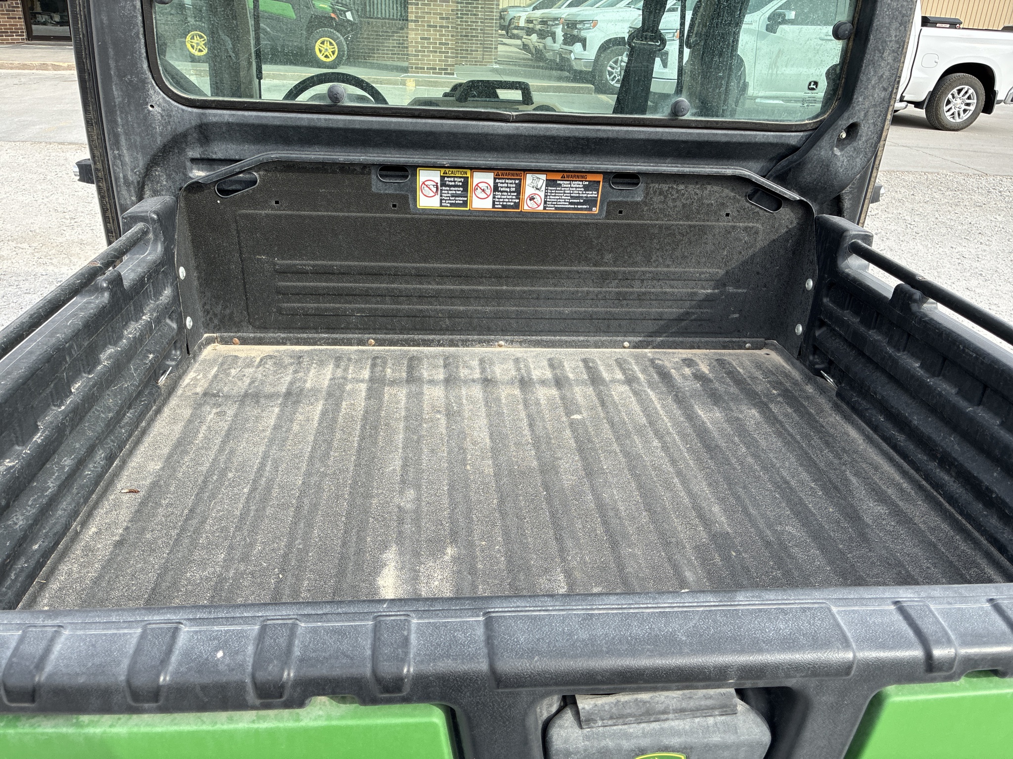  2021 John Deere XUV 835R at LandMark in Kearney, NE