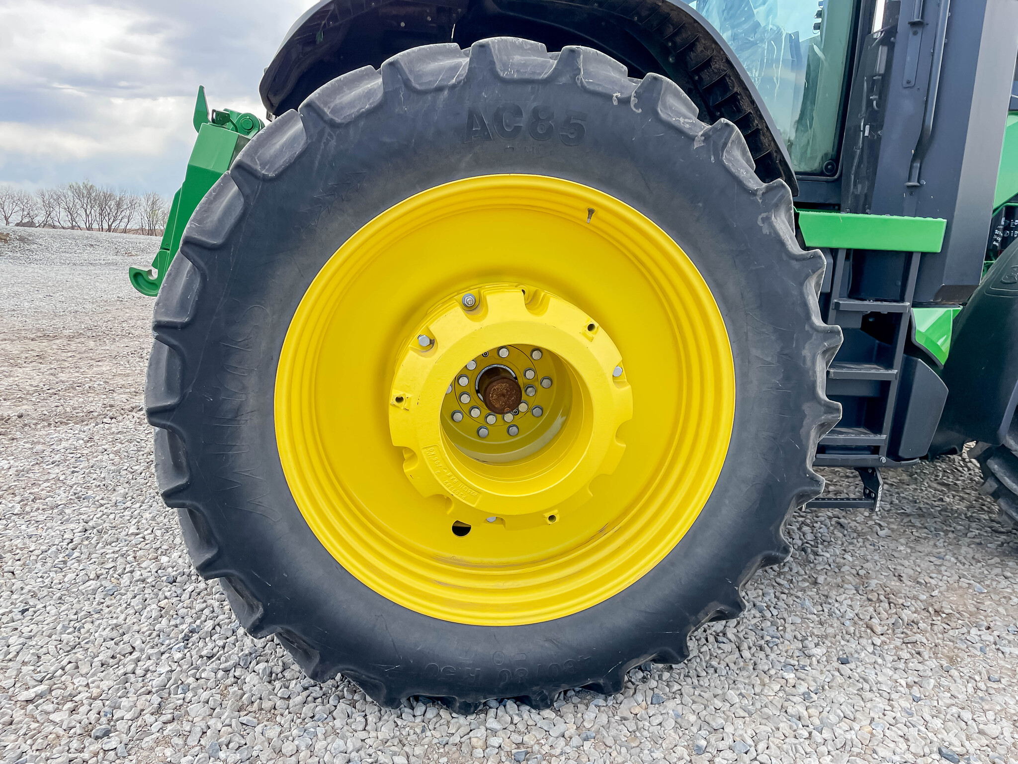  2023 John Deere 8R 370 at LandMark in Superior, NE