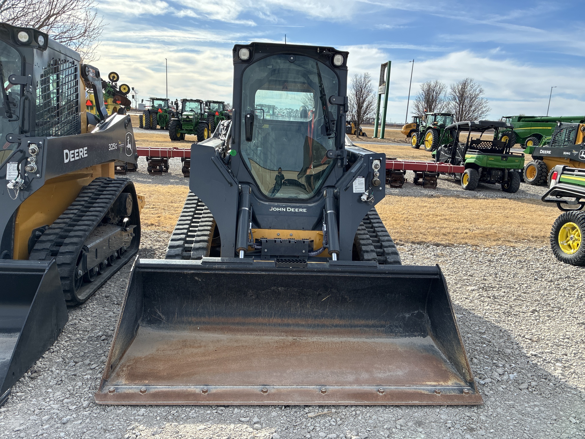  2023 John Deere 325G at LandMark in Kearney, NE