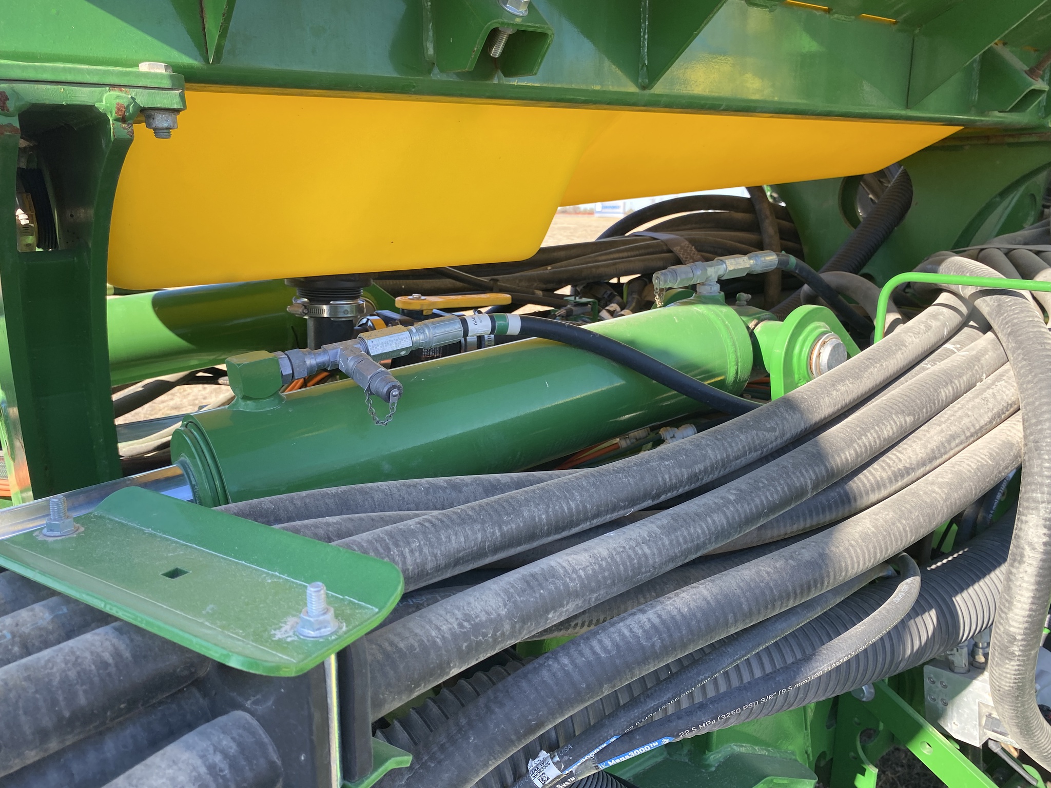  2018 John Deere 1775NT at LandMark in Hebron, NE