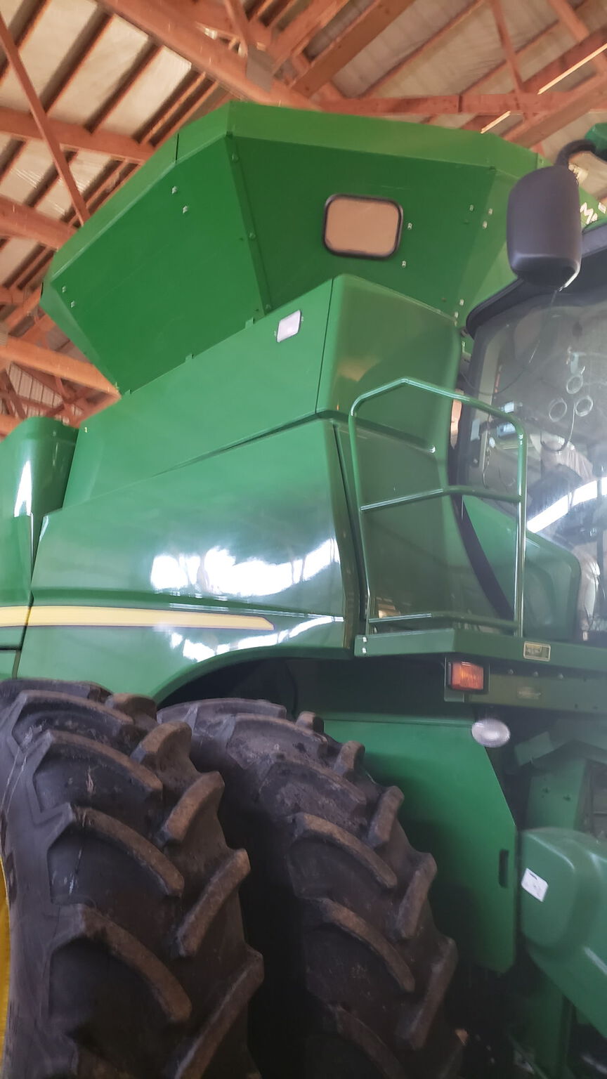  2017 John Deere S680 at LandMark in Minden, NE