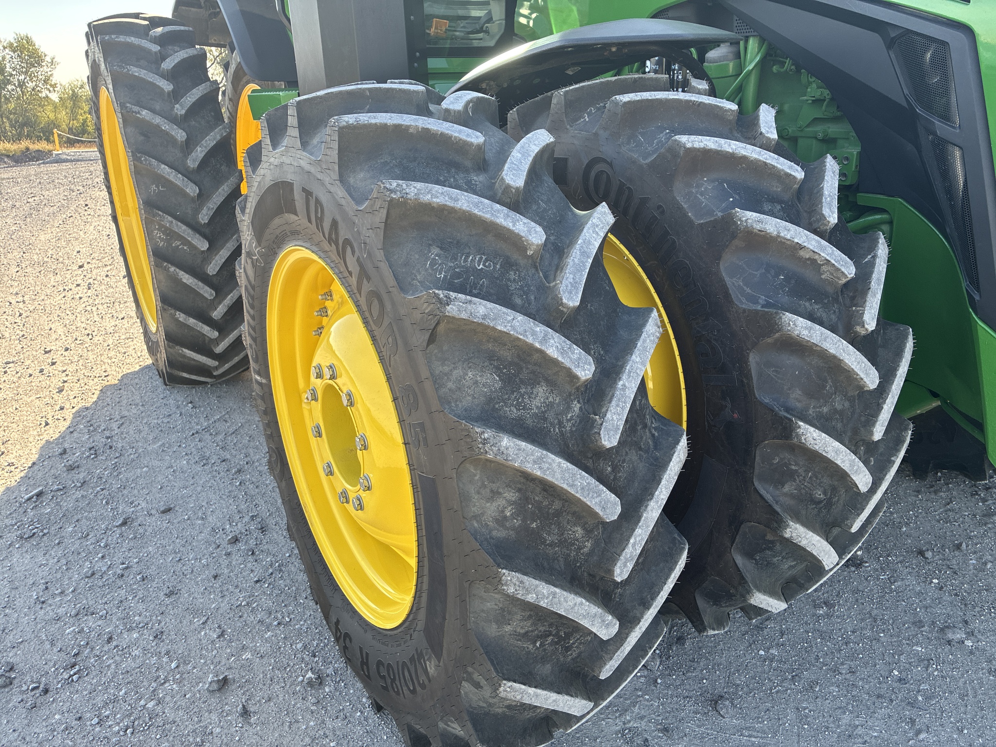 2024 John Deere 8R 370 at LandMark in Marysville, KS