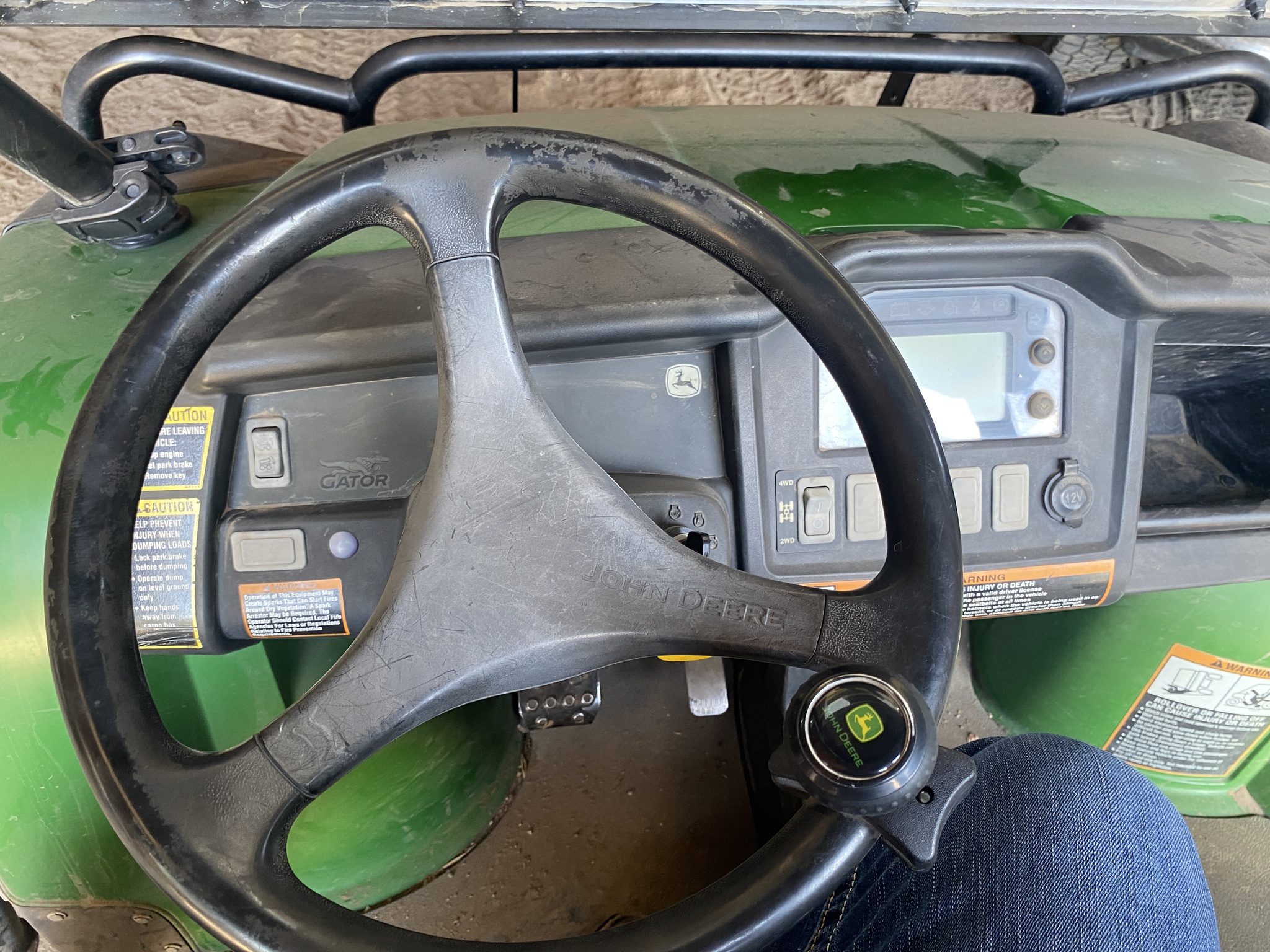  2011 John Deere XUV 825I GREEN at LandMark in Superior, NE