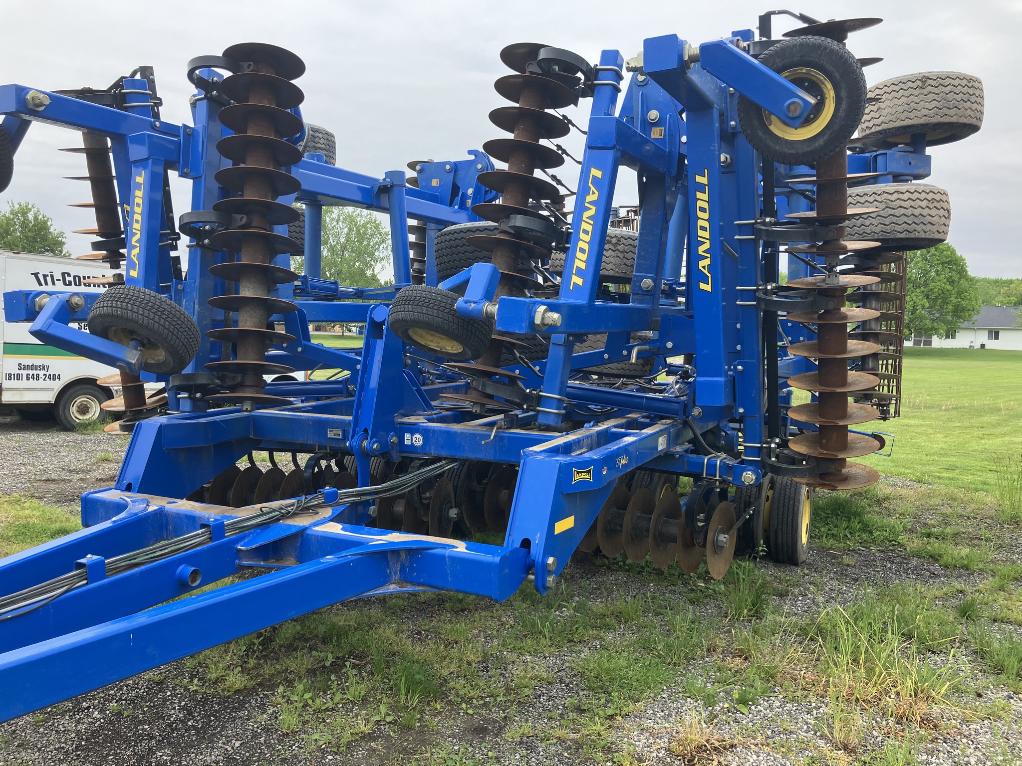 On Lot  Landoll 7450-44 at Tri County Equipment Birch Run, MI