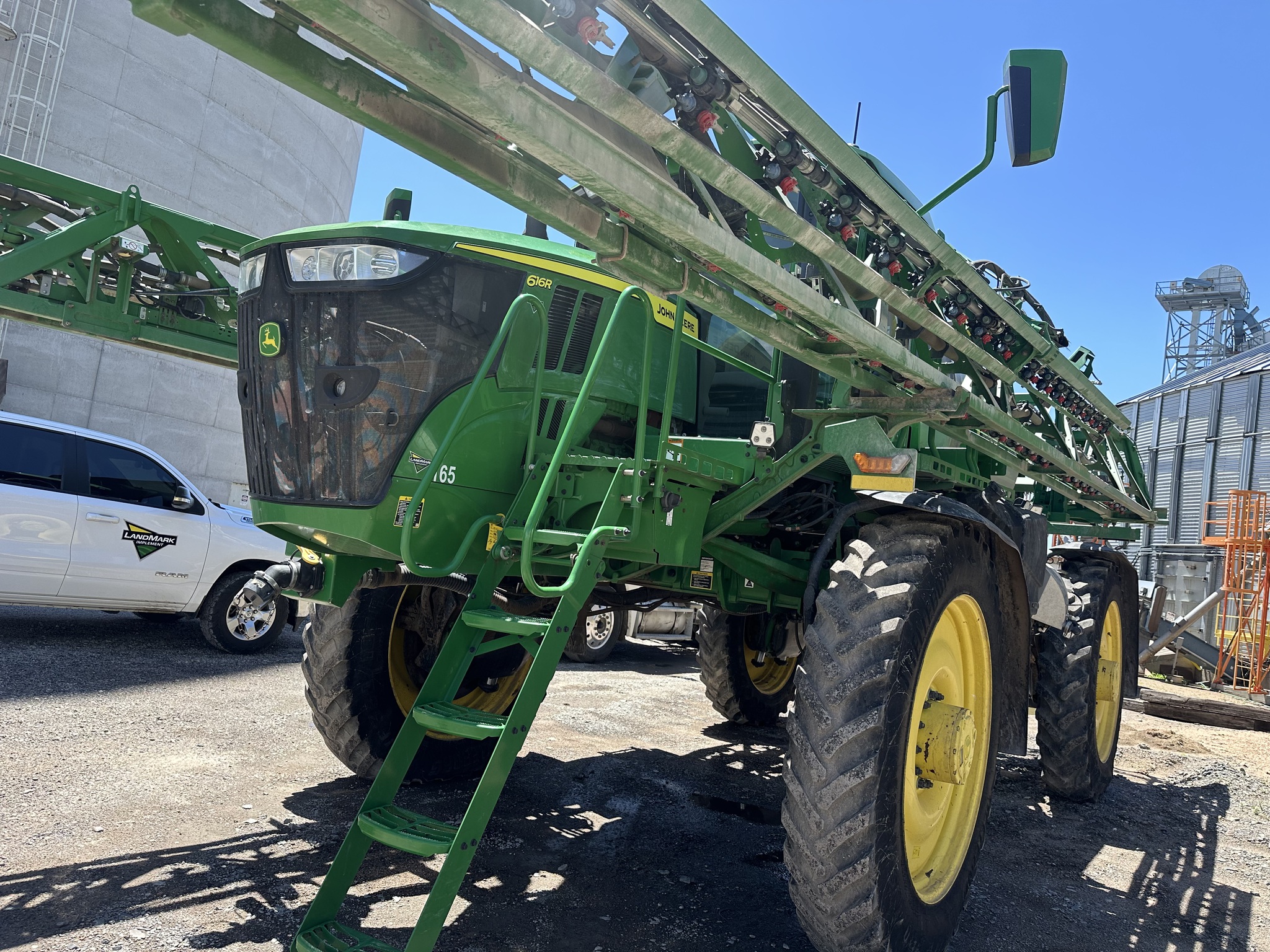  2022 John Deere 616R at LandMark in Gothenburg, NE