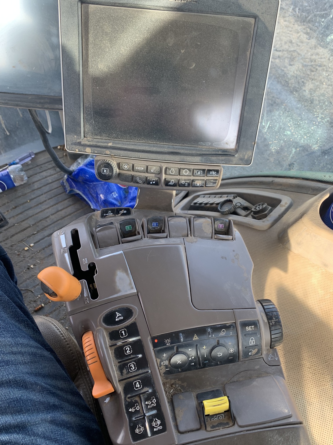  2017 John Deere 8370R at LandMark in Arapahoe, NE