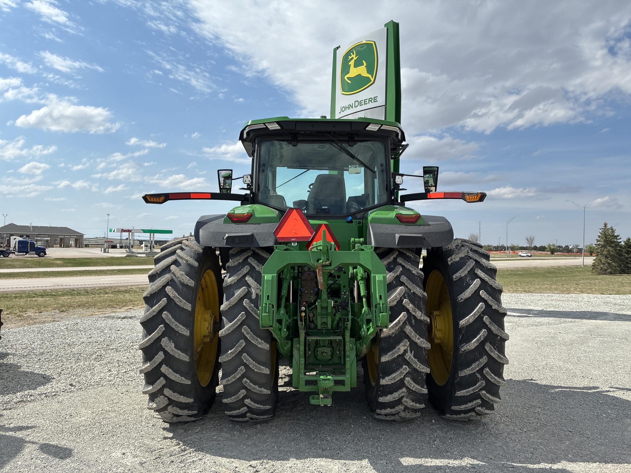  2024 John Deere 8R 340 at LandMark in Hebron, NE