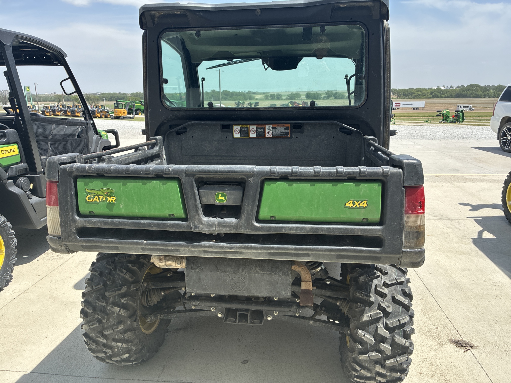  2023 John Deere XUV 835M at LandMark in Beatrice, NE
