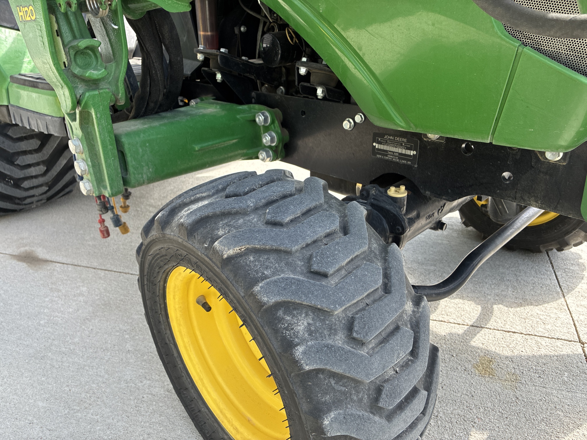  2015 John Deere 1025R at LandMark in Hebron, NE