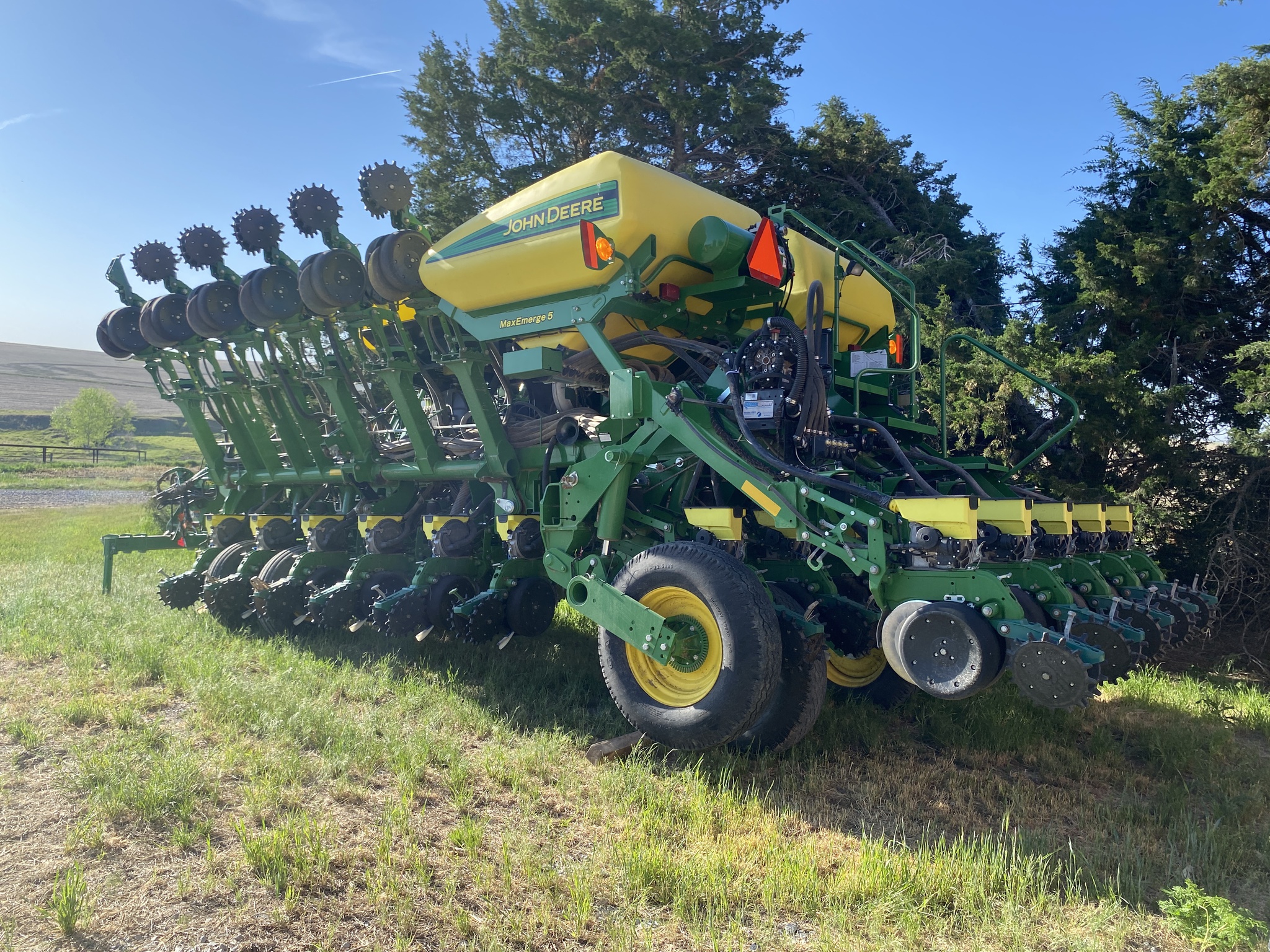  2017 John Deere 1795 at LandMark in Hebron, NE