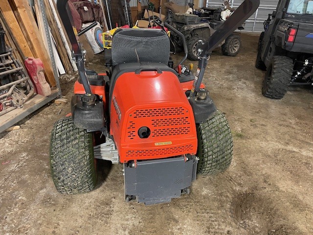   KUBOTA ZD323 at LandMark in Kearney, NE