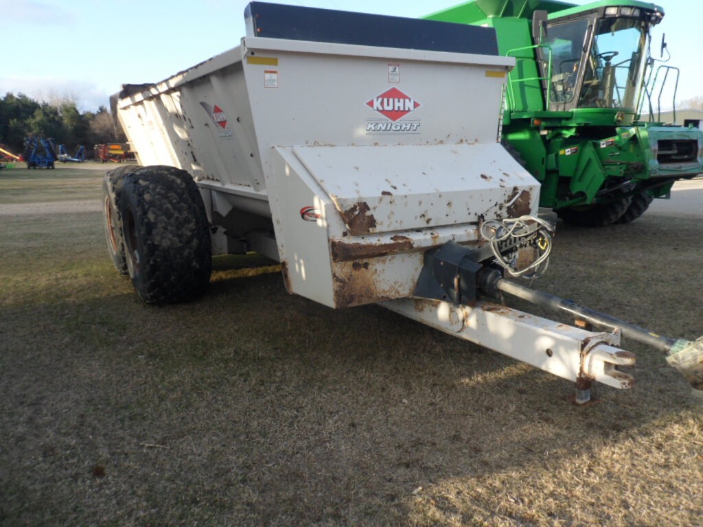 On Lot  Kuhn SLC141 at Tri County Equipment Bad Axe, MI