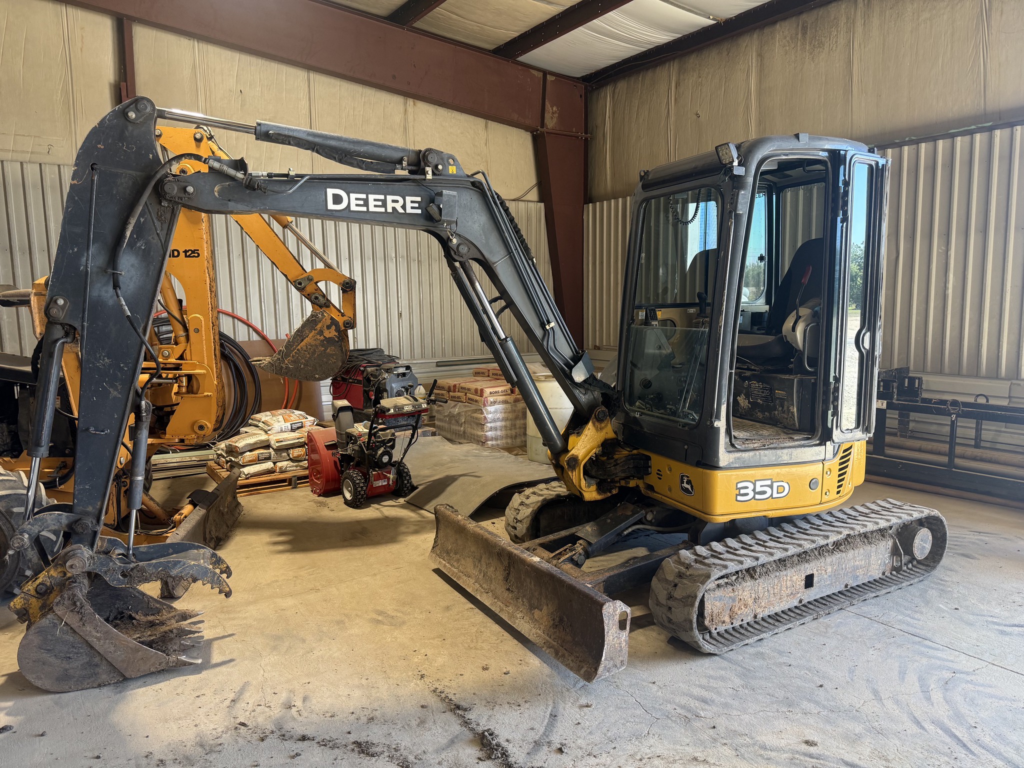  2009 John Deere 35D at LandMark in Beatrice, NE