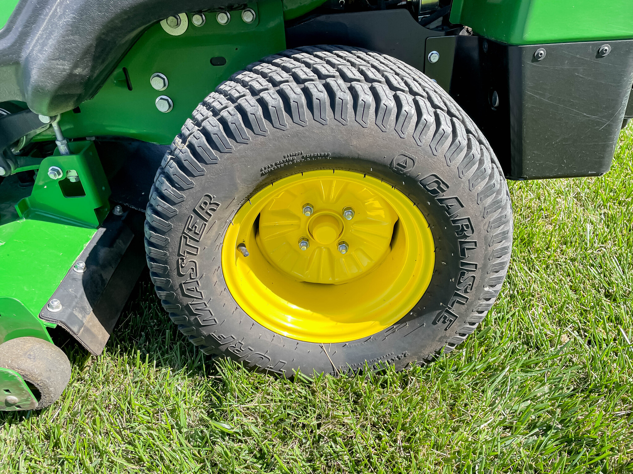  2023 John Deere Z994R at LandMark in Lexington, NE