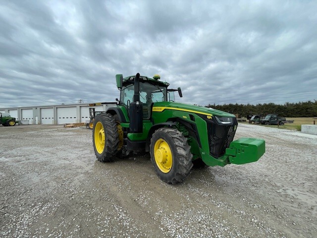  2022 John Deere 8R 280 at LandMark in Phillipsburg, KS