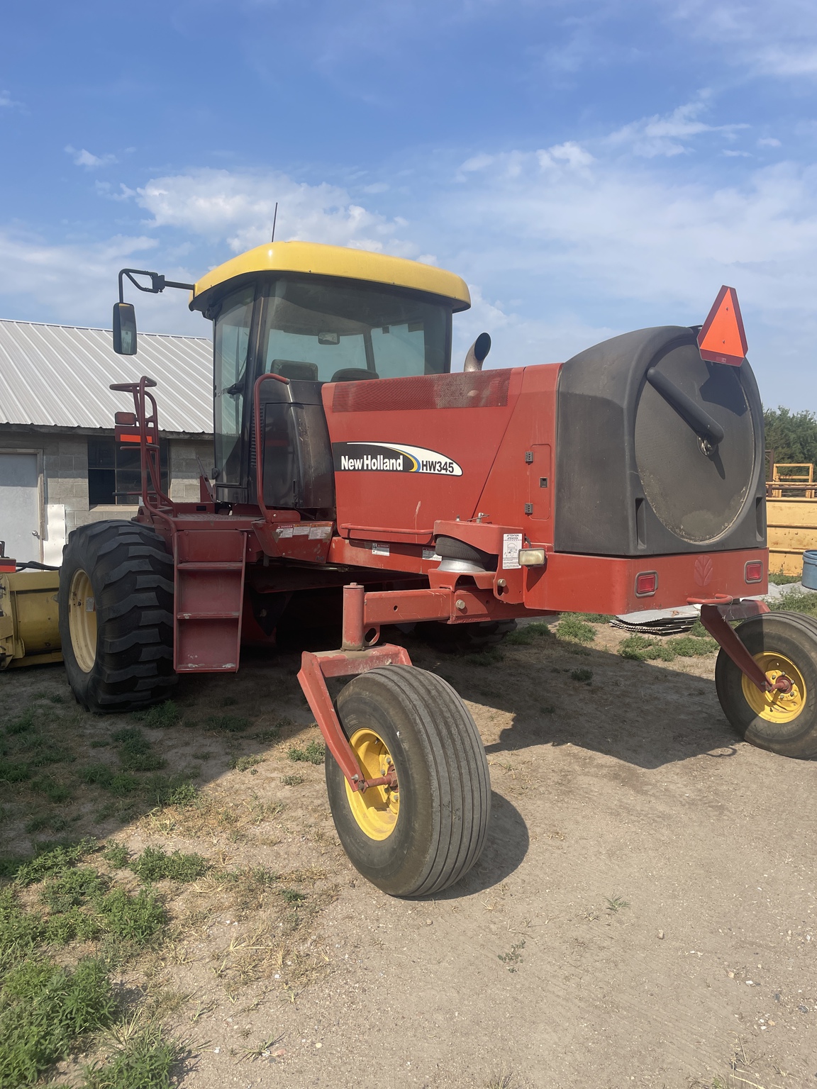  2007 NEW HOLLAND HW345 at LandMark in Kearney, NE