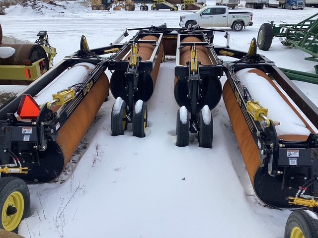 On Lot 2023 Mandako LR562201 at Tri County Equipment Bad Axe, MI