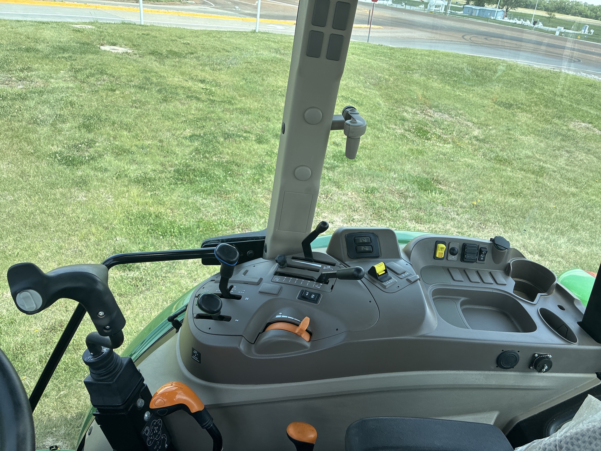  2023 John Deere 5075E at LandMark in Beatrice, NE