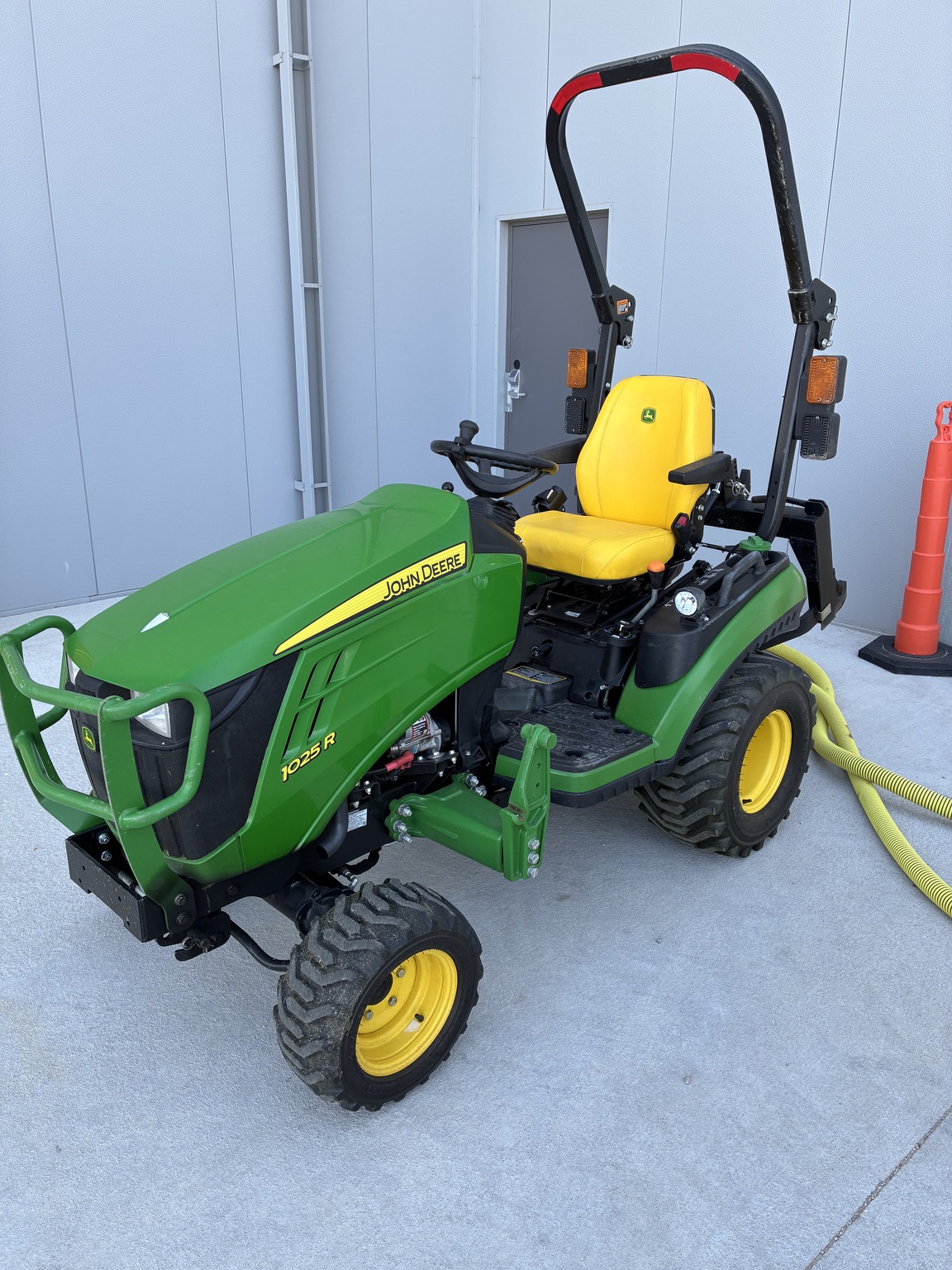  2022 John Deere 1025R at LandMark in Hastings, NE