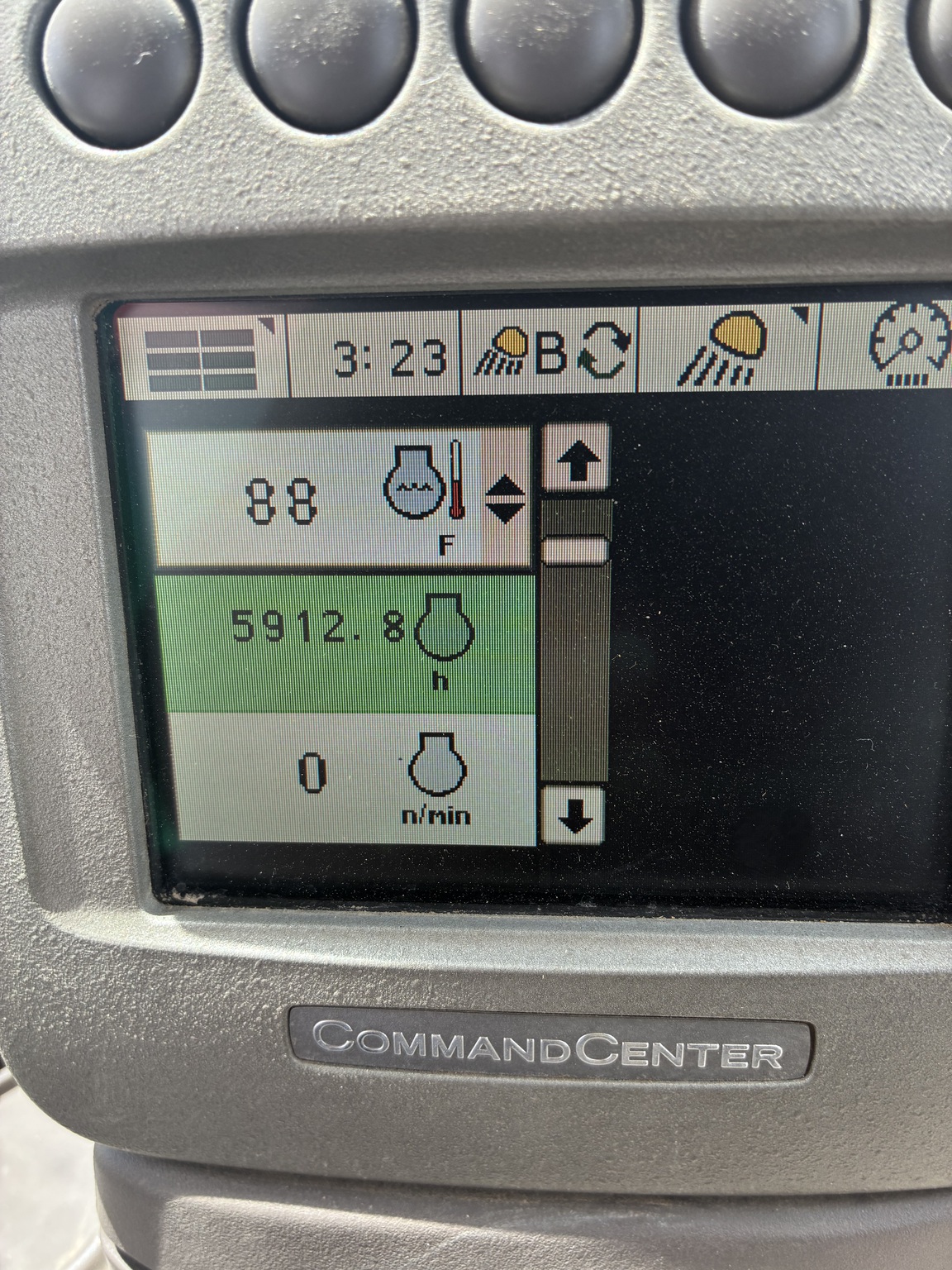  2011 John Deere 7230 Premium at LandMark in Fairfield, NE