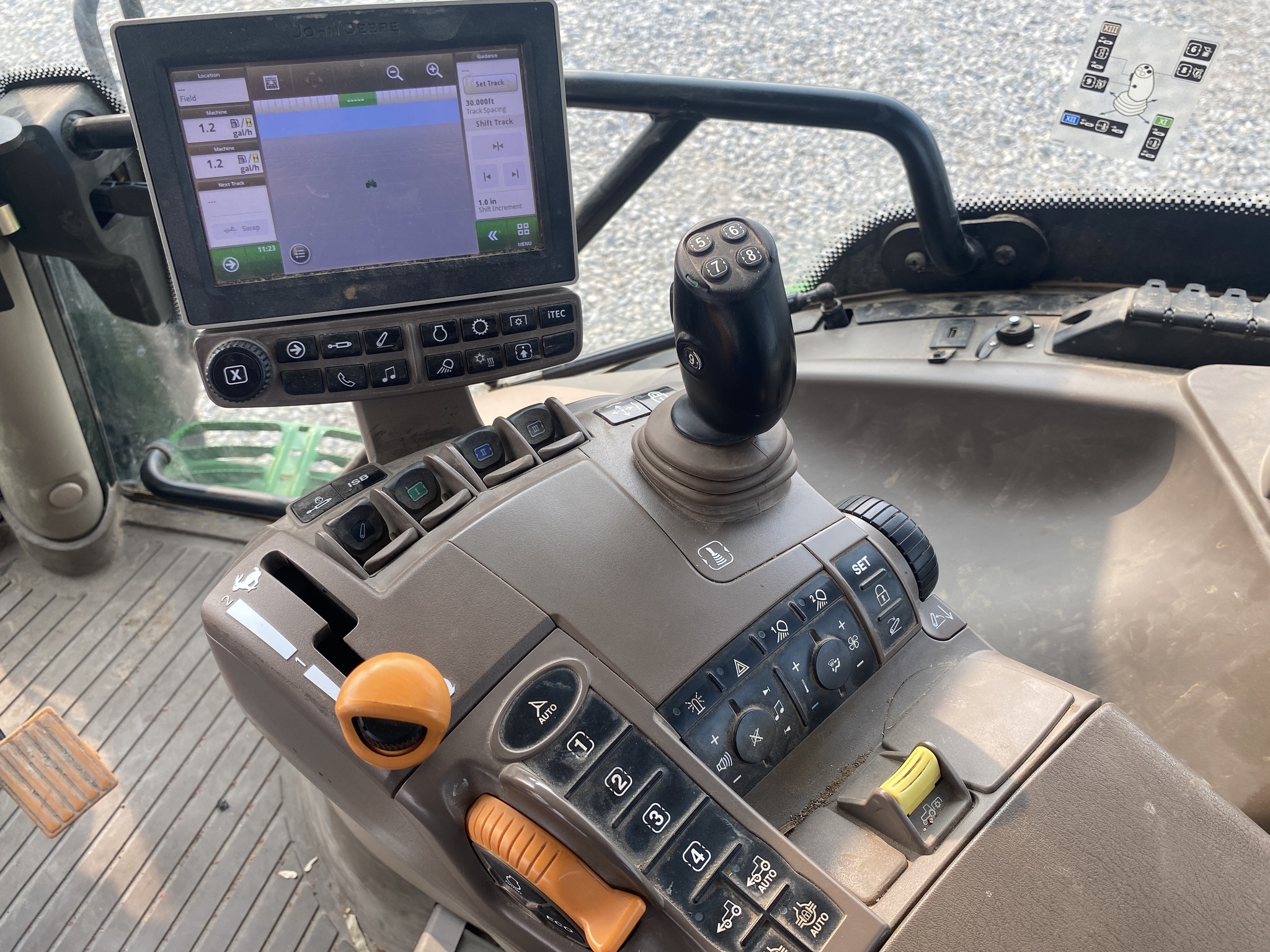  2018 John Deere 6155R at LandMark in Gothenburg, NE