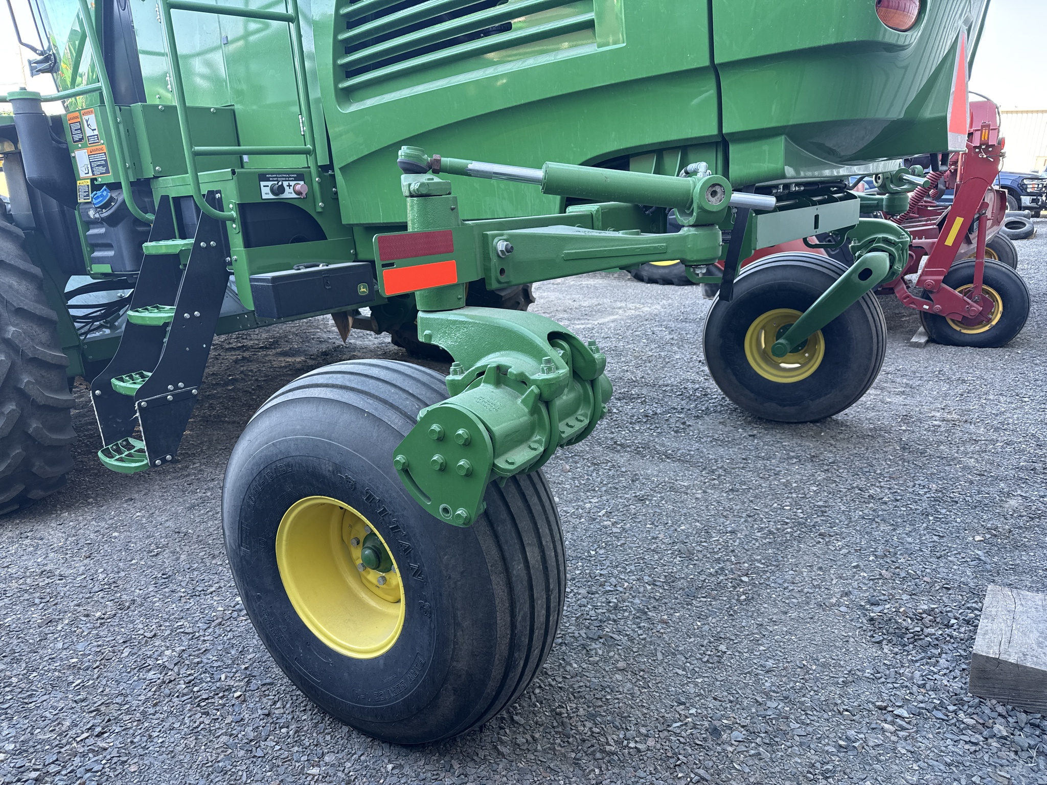  2024 John Deere W235R at LandMark in Gothenburg, NE