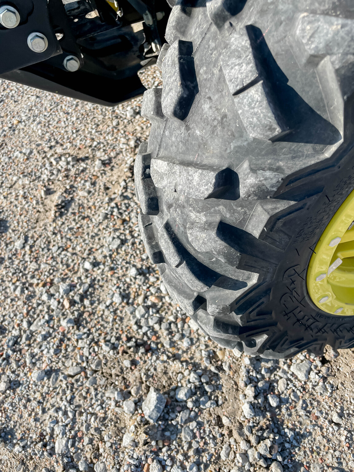  2021 John Deere XUV 835R at LandMark in Hastings, NE