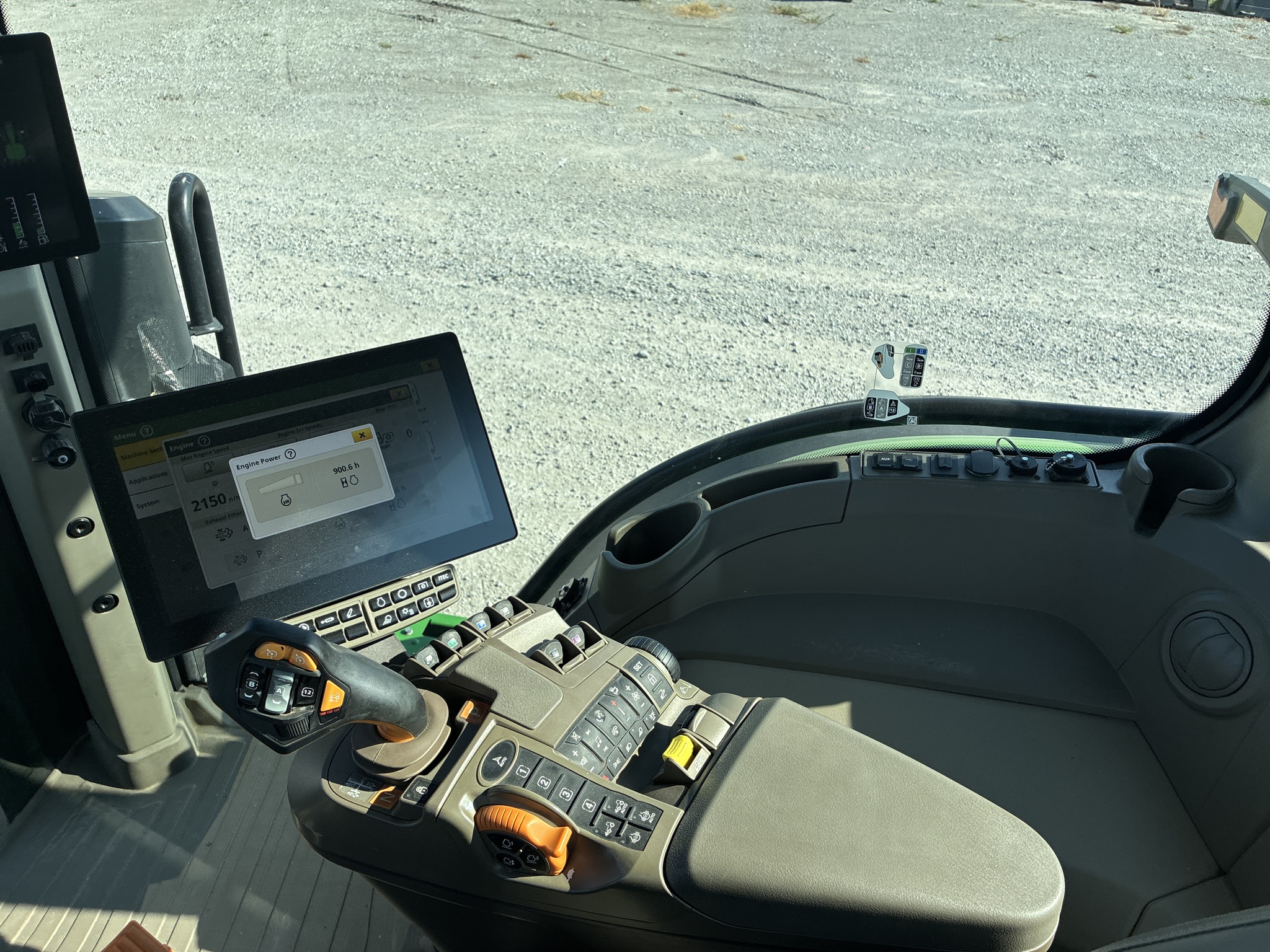  2024 John Deere 8R 370 at LandMark in Marysville, KS
