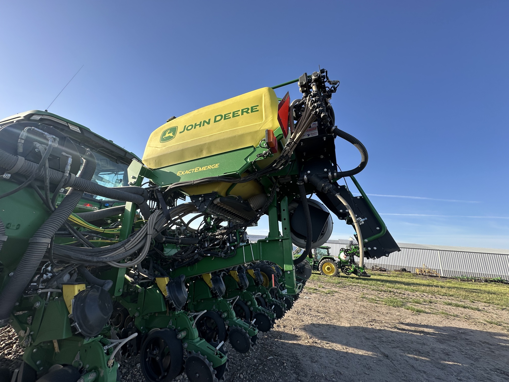  2023 John Deere 1725C at LandMark in Lexington, NE