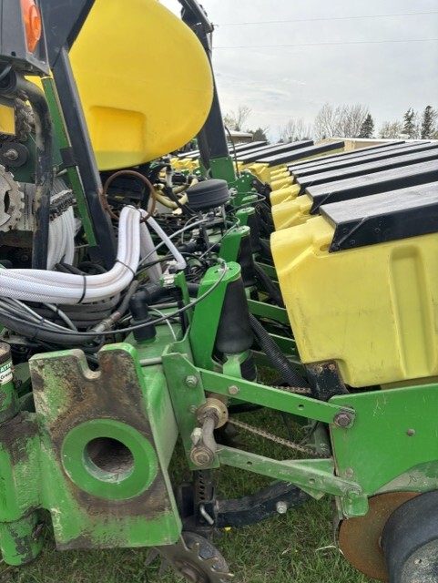 On Lot  Wil-rich 24R22 at Tri County Equipment Bad Axe, MI