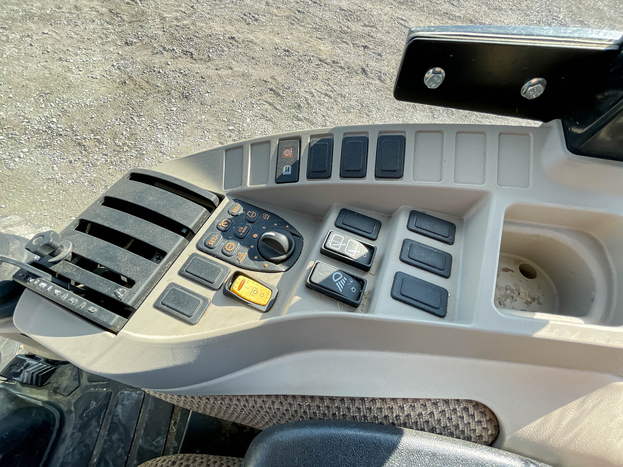  2023 John Deere 4066R at LandMark in Kearney, NE