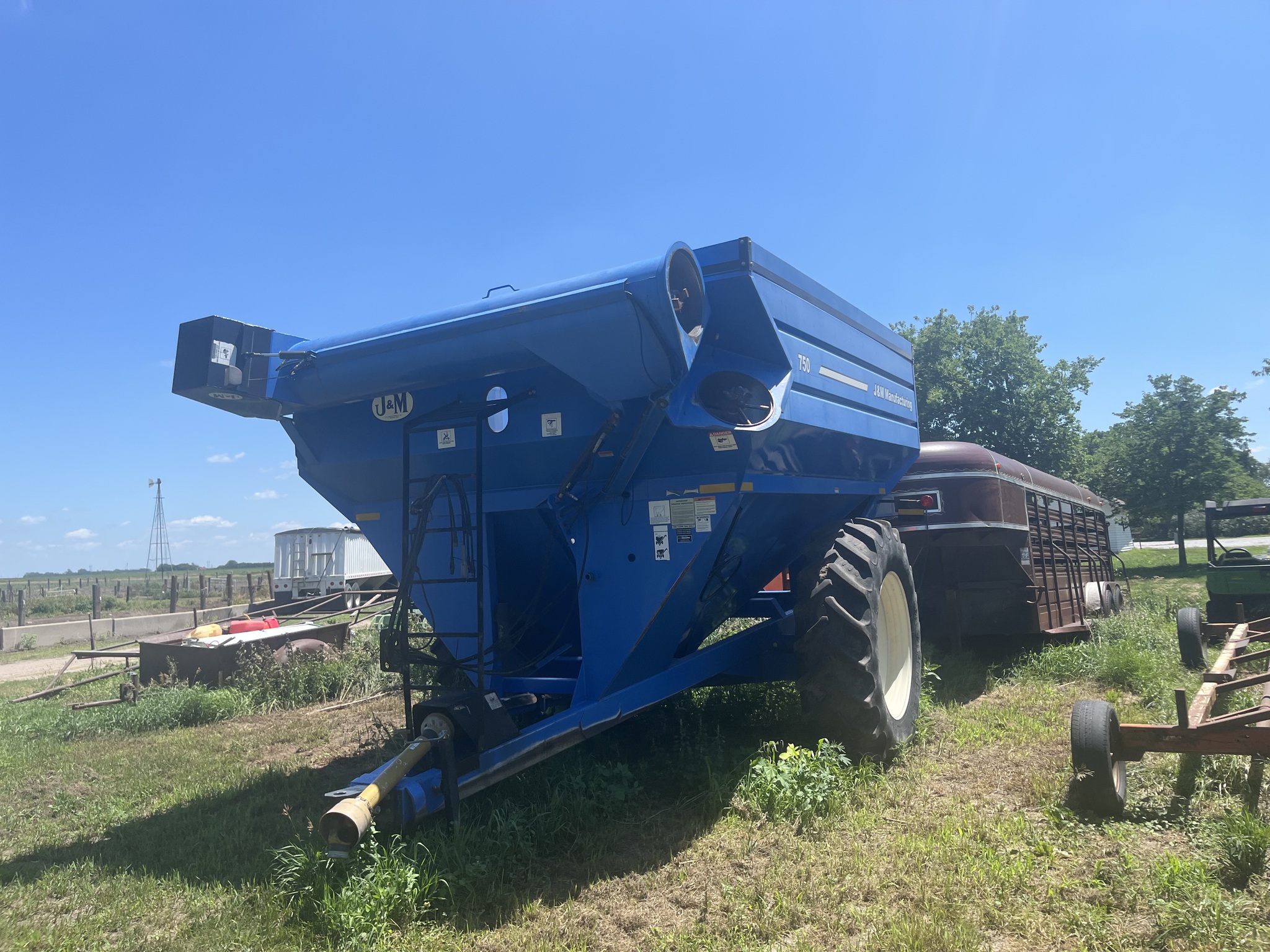  2009 J&m 750-18 at LandMark in Lexington, NE