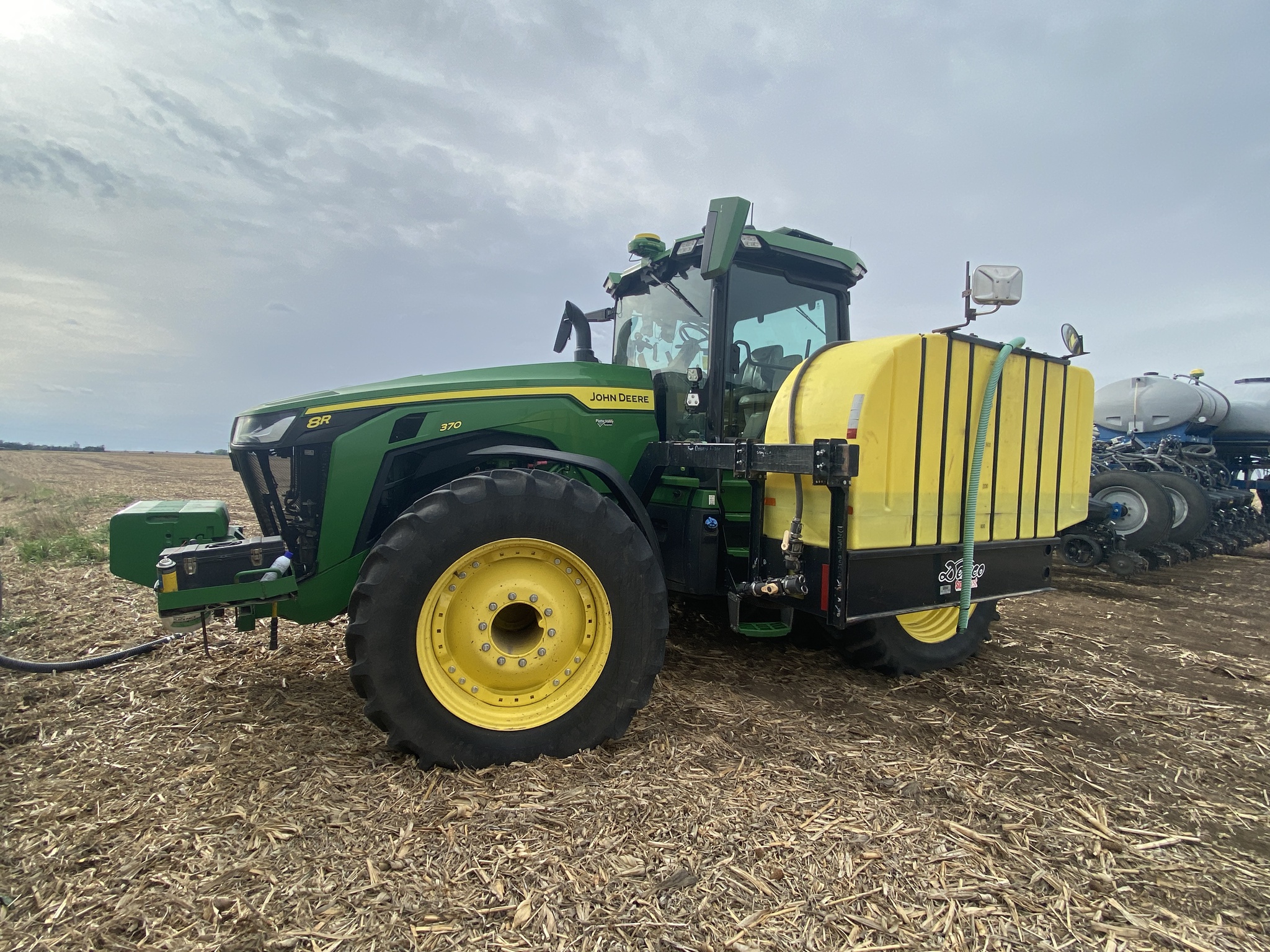  2021 John Deere 8R 370 at LandMark in Hebron, NE