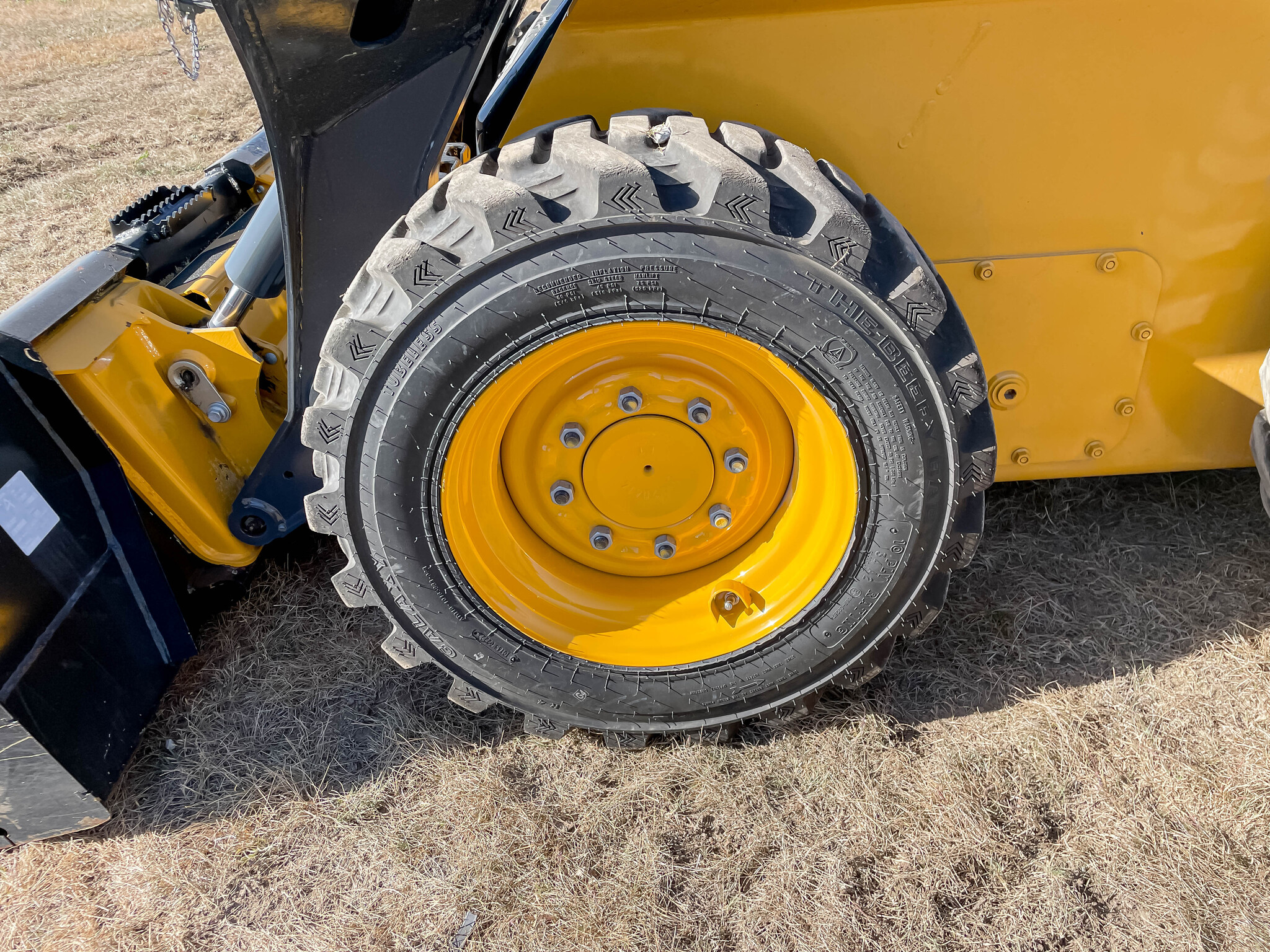  2023 John Deere 324G at LandMark in Arapahoe, NE