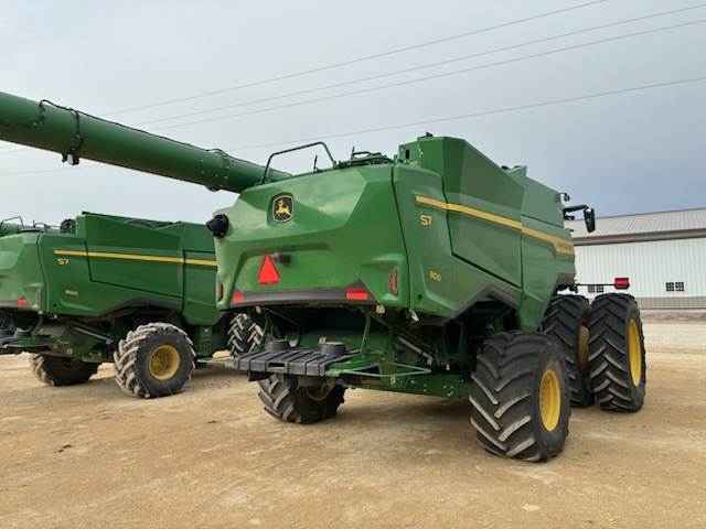  2025 John Deere S7 800 at LandMark in Smith Center, KS