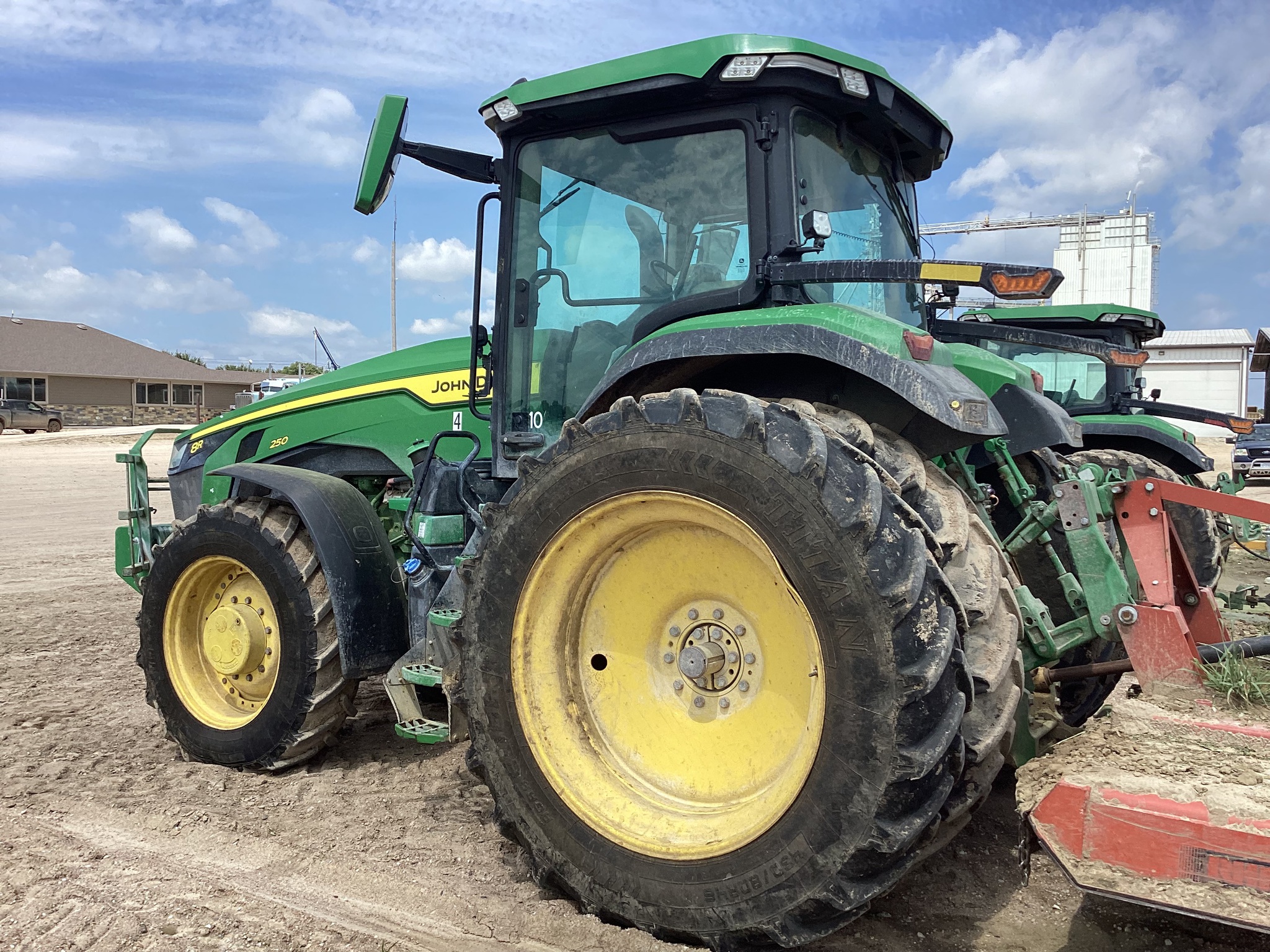  2022 John Deere 8R 250 at LandMark in Minden, NE