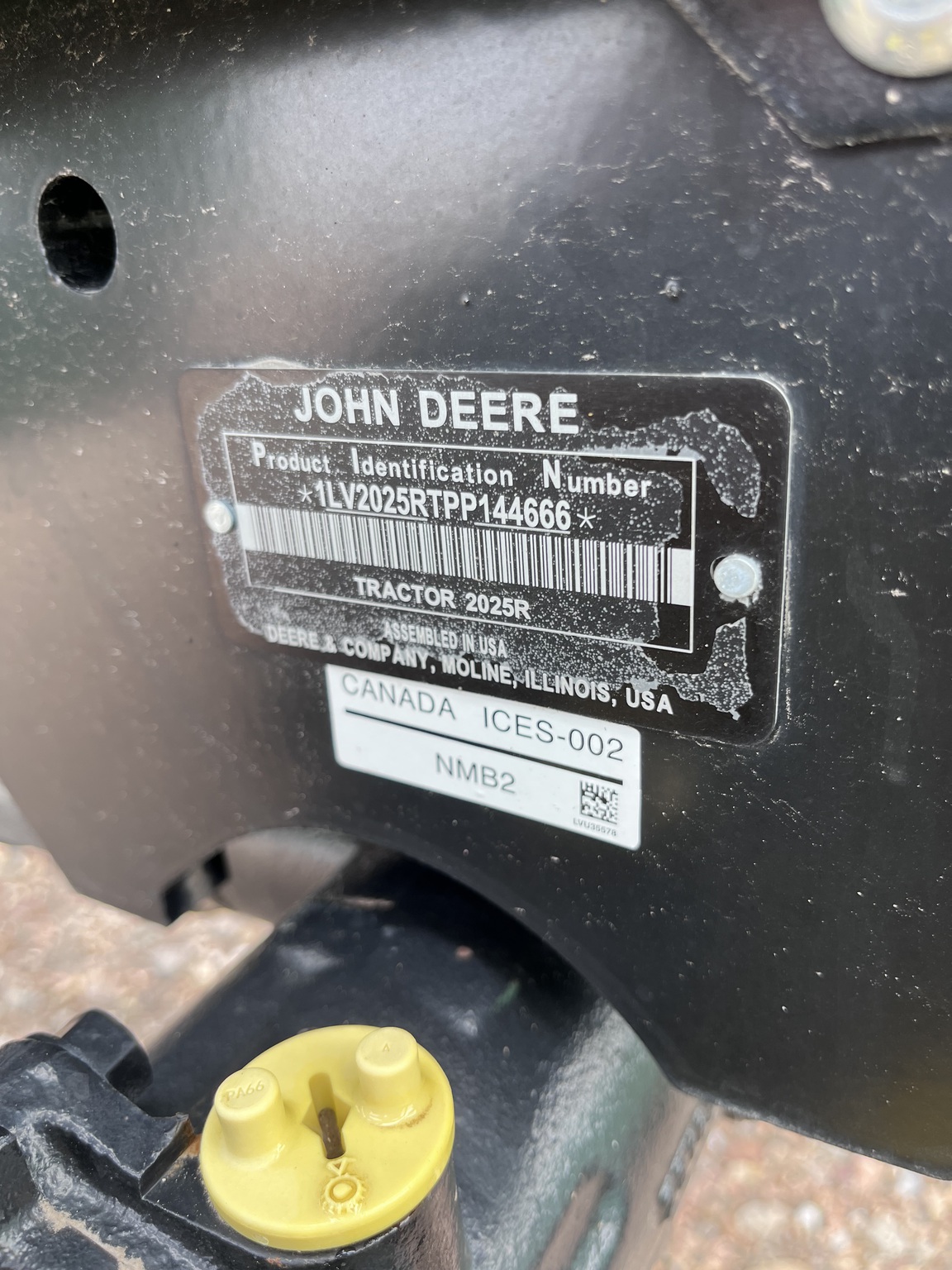   John Deere 2025R at LandMark in Minden, NE