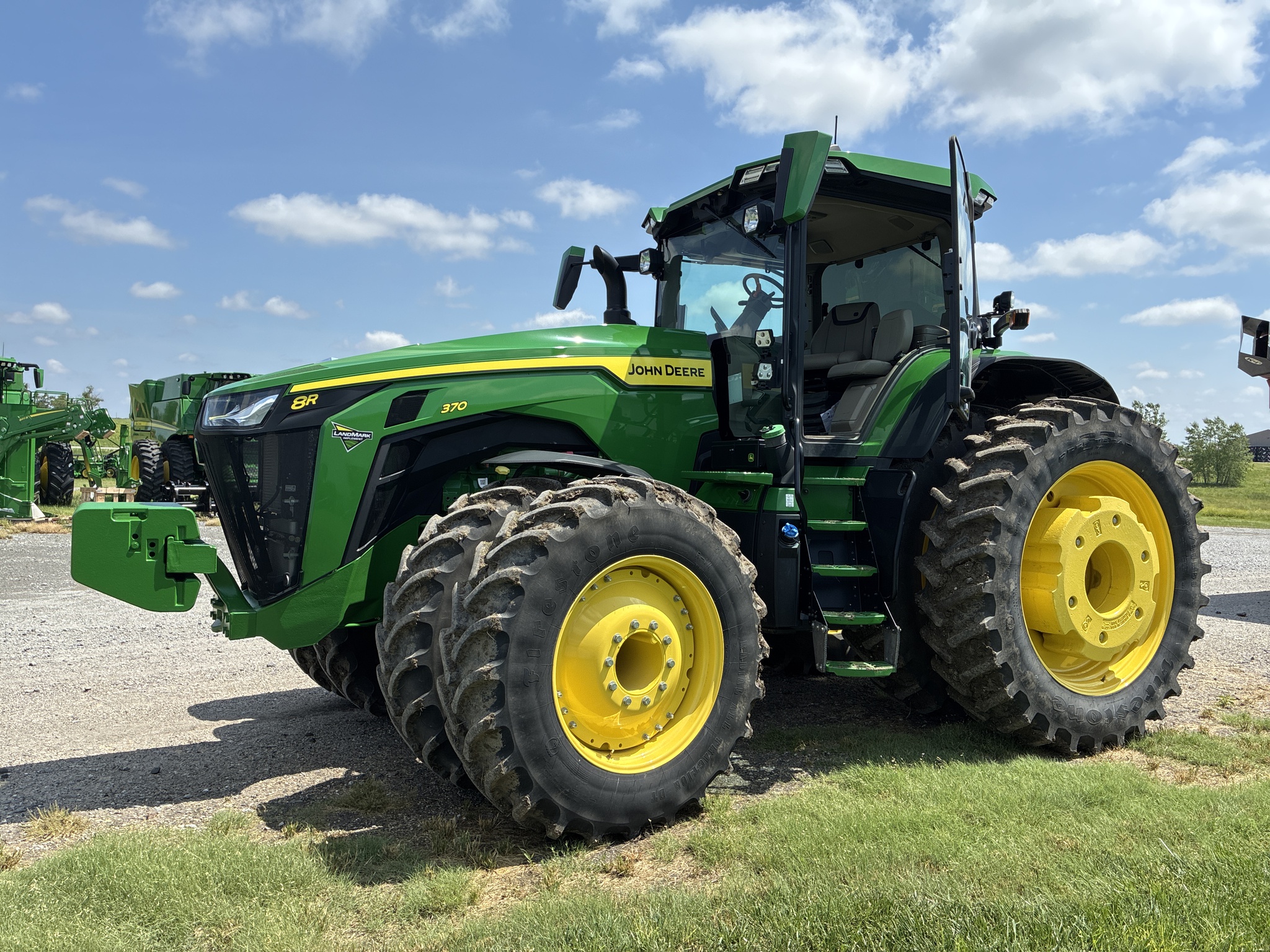  2024 John Deere 8R 370 at LandMark in Marysville, KS
