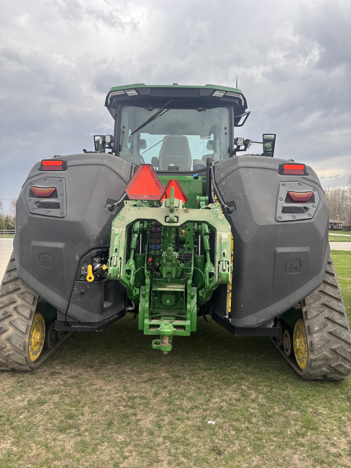 On Lot 2023 John Deere 8RX 410 at Tri County Equipment Bad Axe, MI