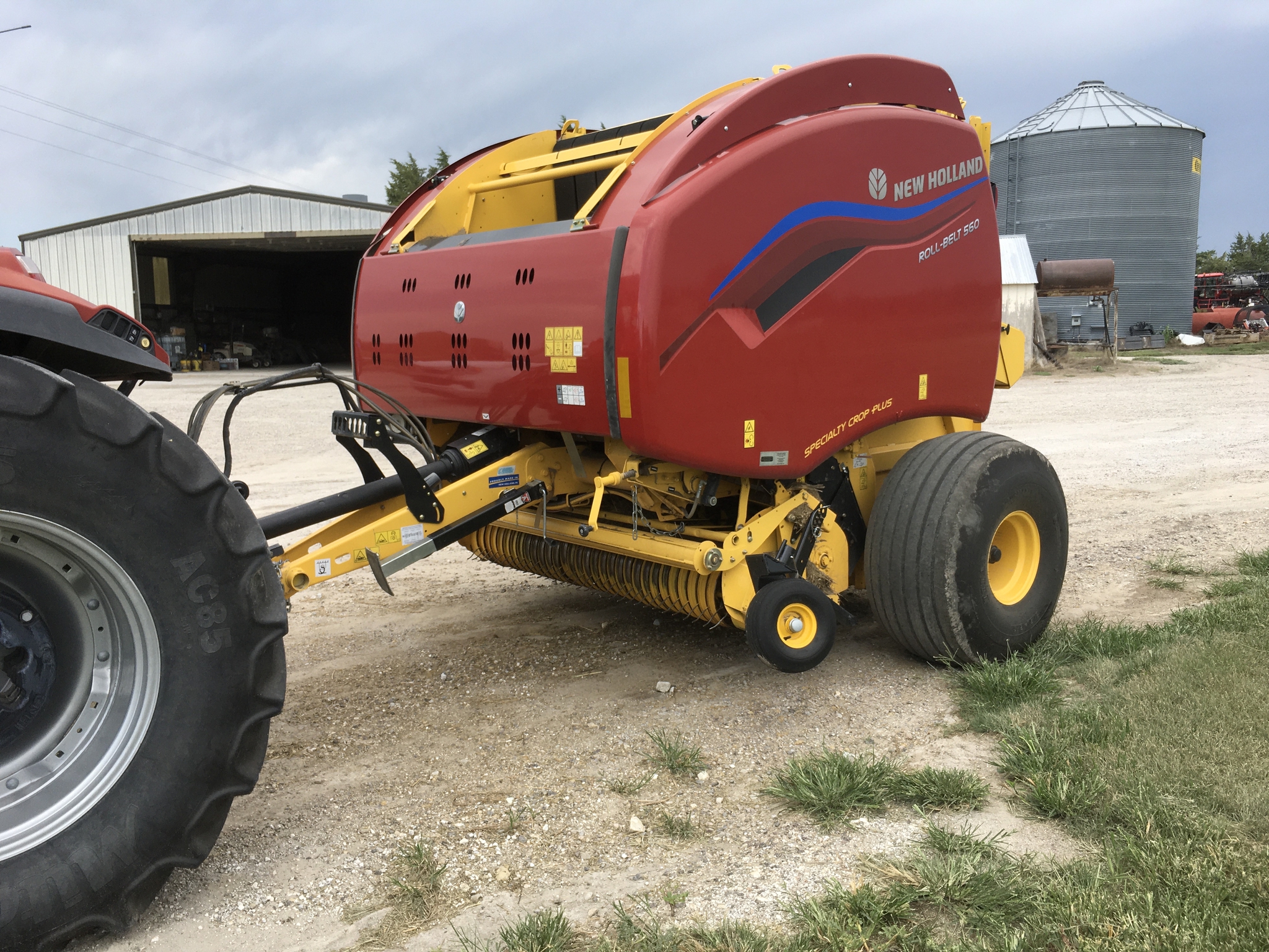  2023 NEW HOLLAND Rollbelt 560 at LandMark in Phillipsburg, KS