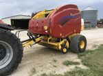  2023 NEW HOLLAND Rollbelt 560 at LandMark in Phillipsburg, KS