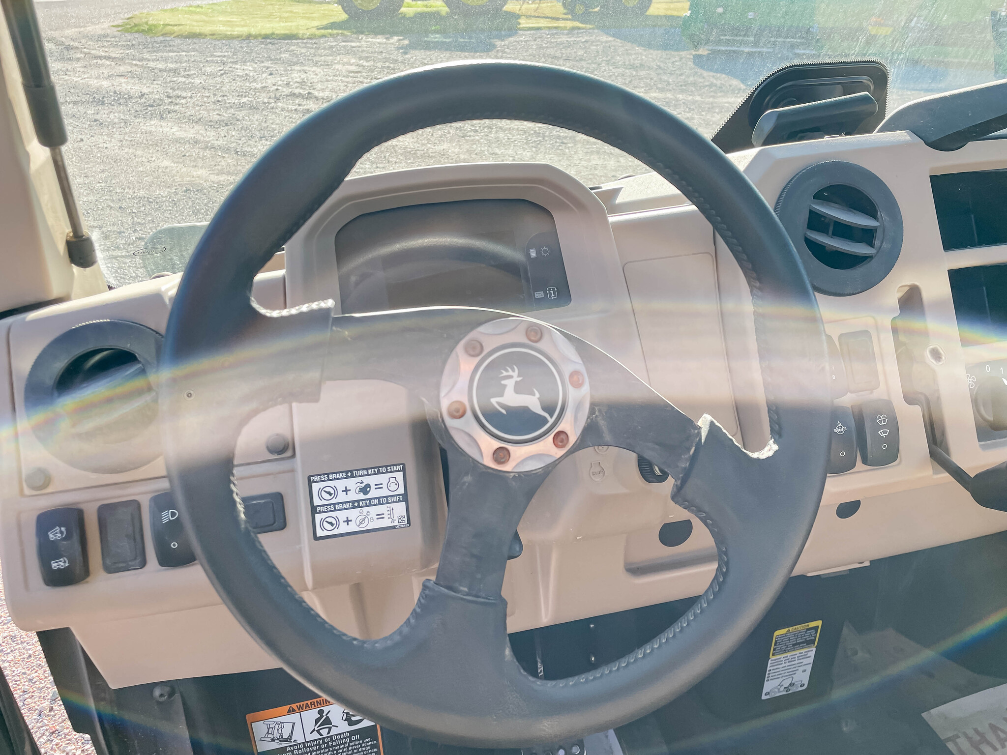  2021 John Deere XUV 835R at LandMark in Hastings, NE